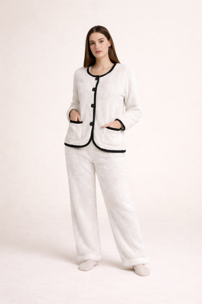 Pyjama Femme Miss – Élégance Polaire &amp; Confort Absolu